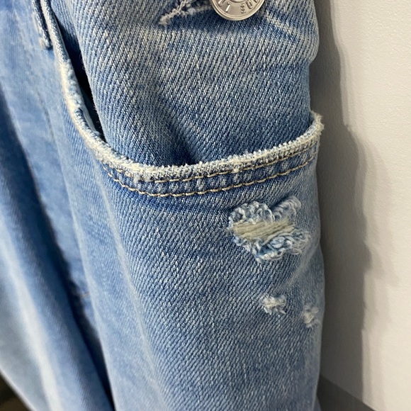 PAIGE Sierra Overall in Lovesong | Distressed Denim Overalls Size 27 - Picture 7 of 7